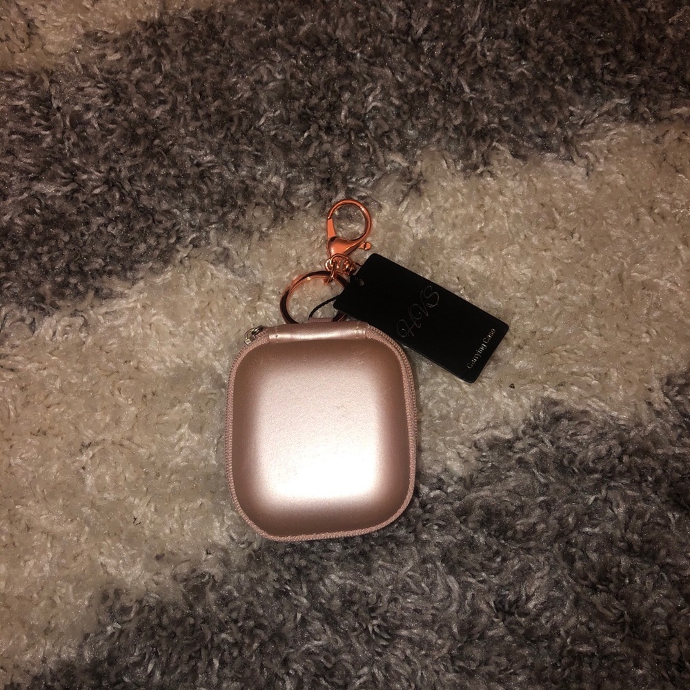 AIRPODS KEYCHAIN/ CASE